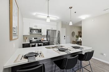 High-gloss cabinets